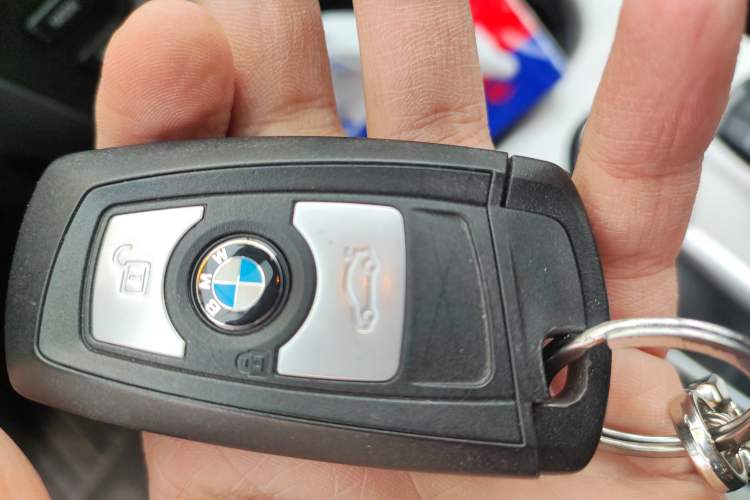 Used BMW X3 2016 sDrive20i Vehicle Key