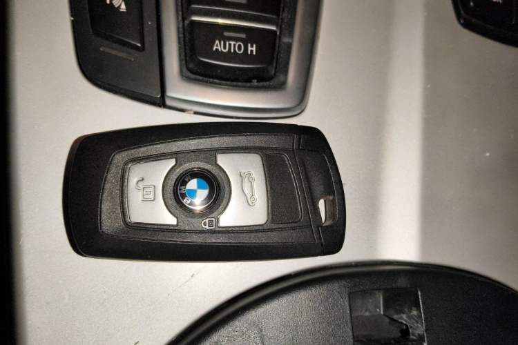 Used BMW X3 2016 sDrive20i Vehicle Key