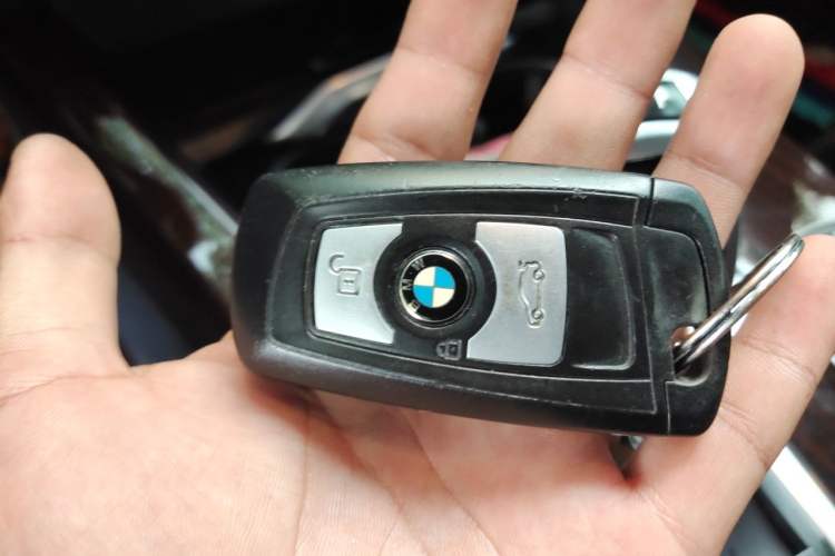 Used BMW X3 2016 sDrive20i Vehicle Key