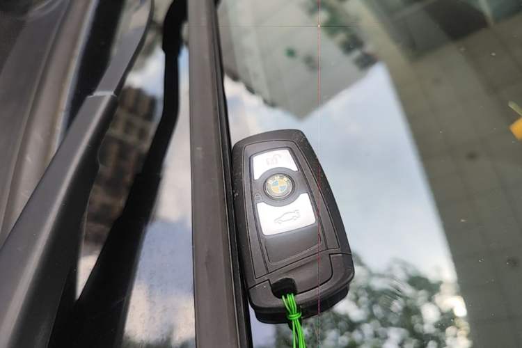 Used BMW X3 2016 sDrive20i Vehicle Key