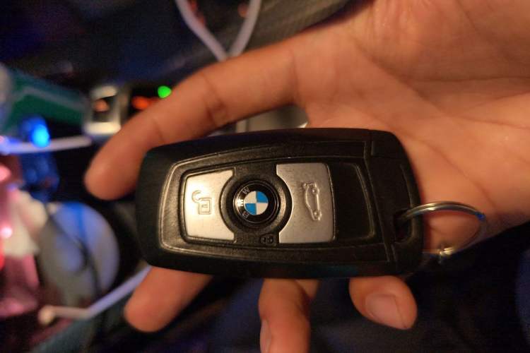 Used BMW X3 2016 sDrive20i Vehicle Key