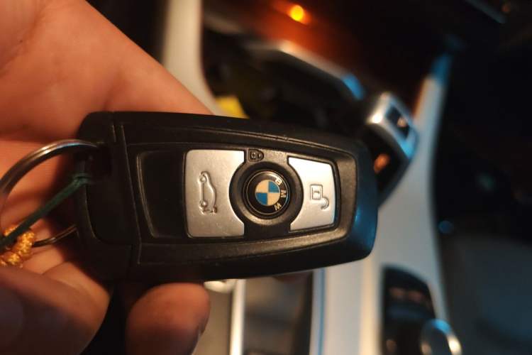 Used BMW X3 2016 sDrive20i Vehicle Key