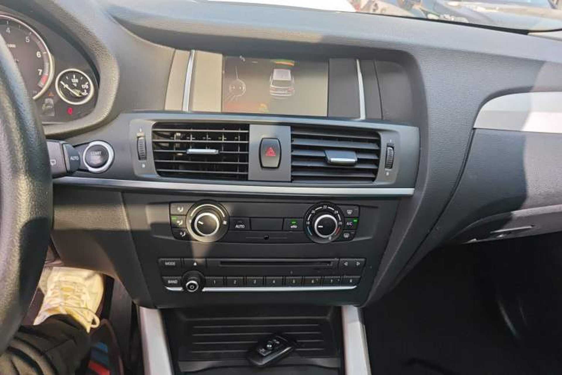 Used BMW X3 2016 sDrive20i Audio And AC Panel