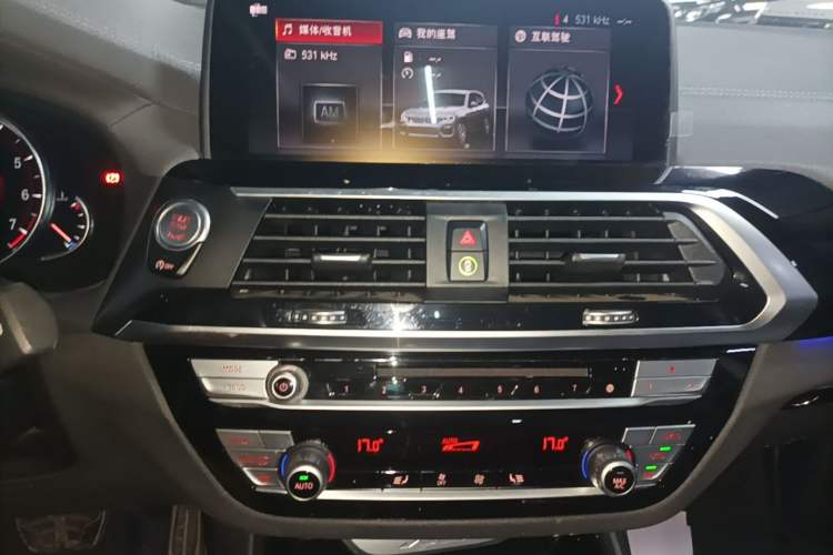 Used BMW X3 2018 xDrive28i M Sport Package China VI Audio And AC Panel