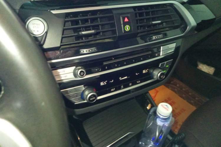 Used BMW X3 2018 xDrive25i M Sport Package China V Audio And AC Panel