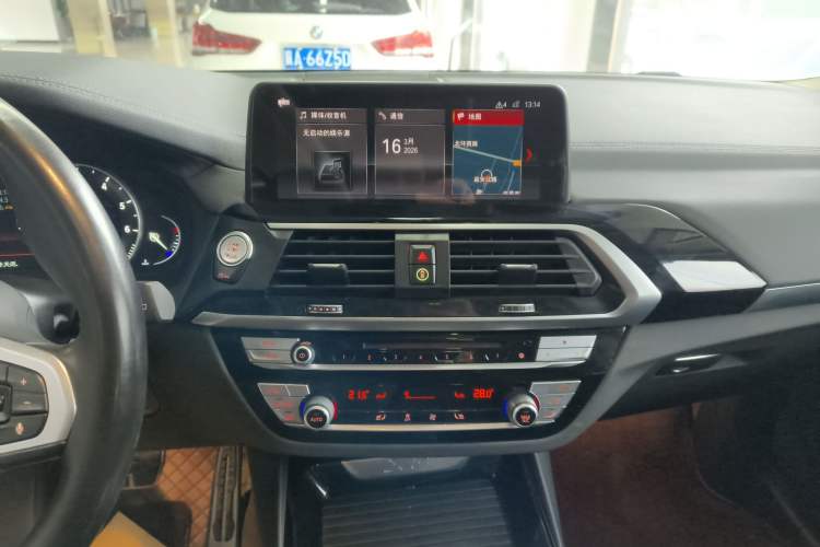 Used BMW X3 2018 xDrive25i M Sport Package China VI Audio And AC Panel