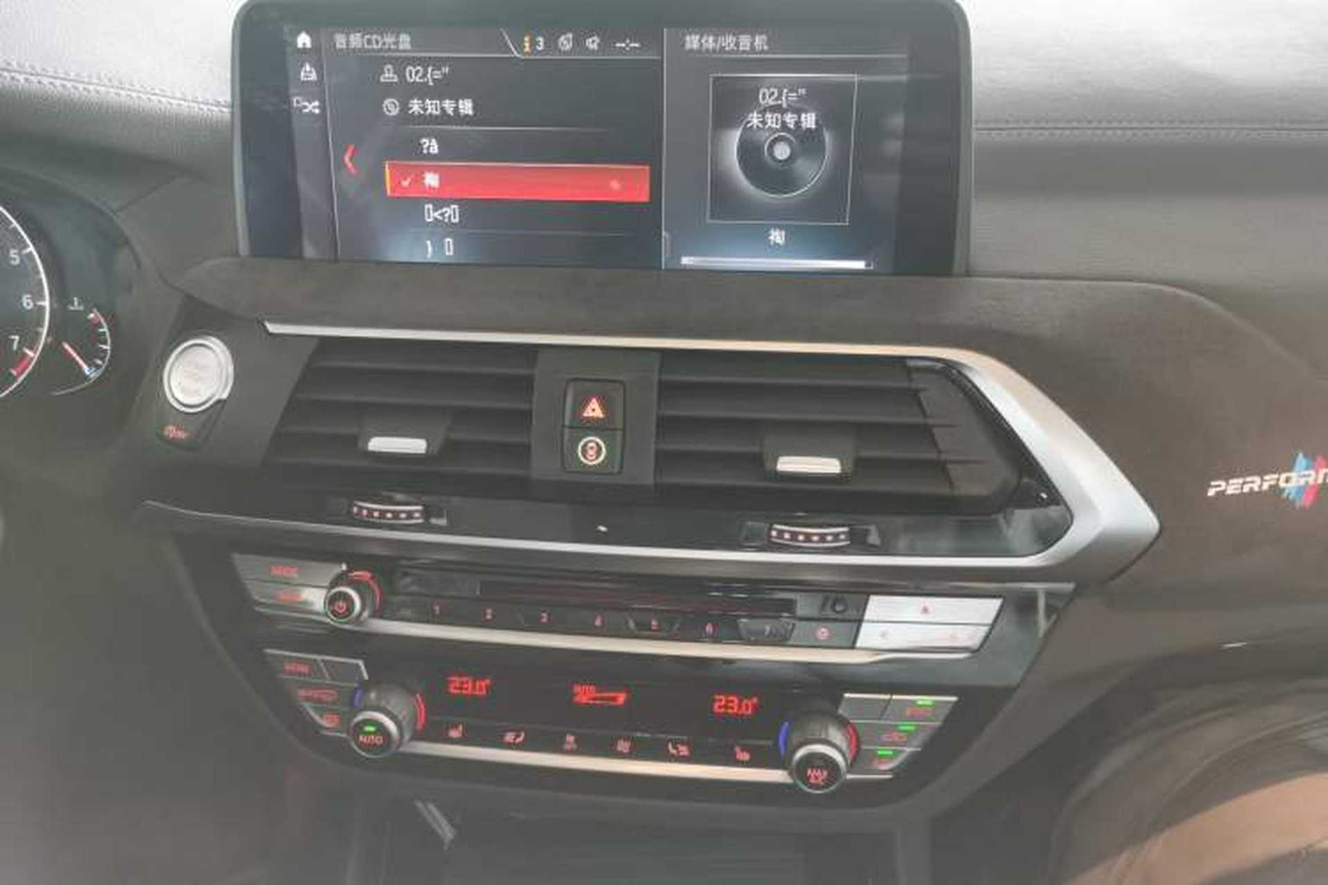Used BMW X3 2018 xDrive25i Luxury Package China VI Emission Standard Audio And AC Panel
