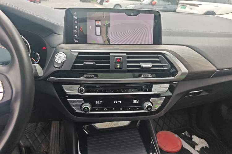 Used BMW X3 2018 xDrive28i Luxury Package China VI Emission Standard Audio And AC Panel