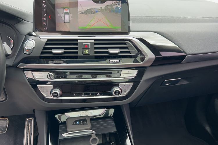 Used BMW X3 2018 xDrive25i M Sport Package China VI Audio And AC Panel