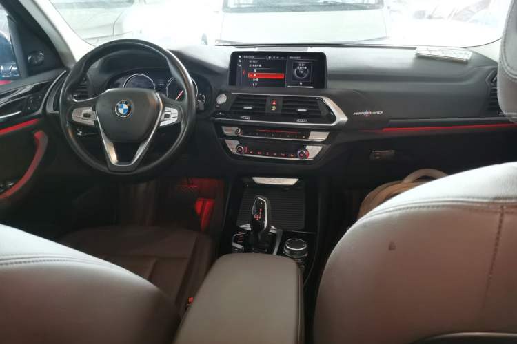 Used BMW X3 2018 xDrive25i Luxury Package China VI Emission Standard Center Console