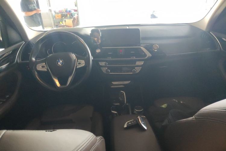 Used BMW X3 2018 xDrive25i Luxury Package China V Center Console