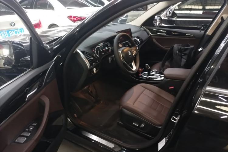 Used BMW X3 2018 xDrive25i Luxury Package China VI Emission Standard Driver Seat