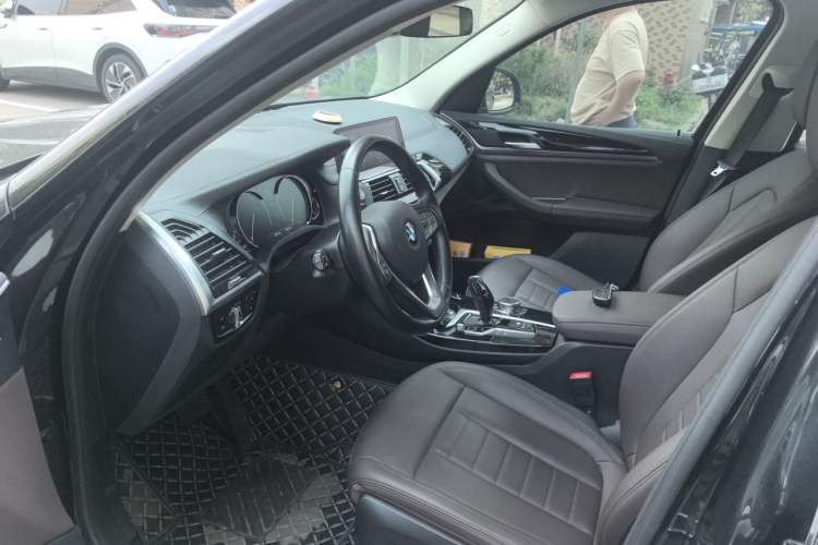 Used BMW X3 2018 xDrive25i Luxury Package China VI Emission Standard Driver Seat