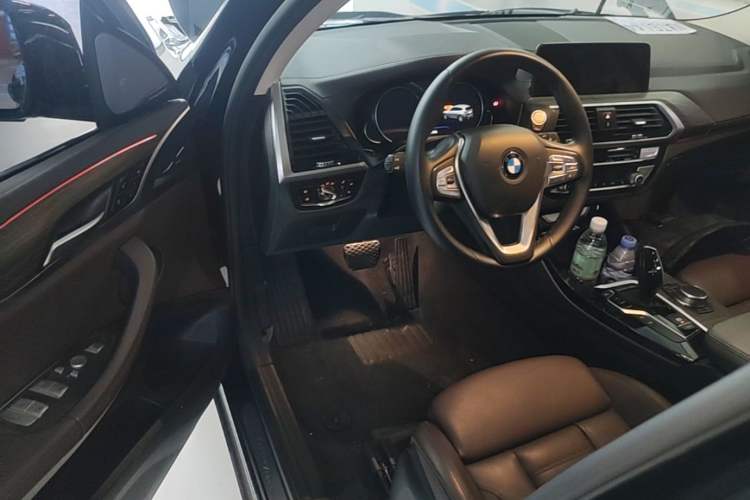 Used BMW X3 2018 xDrive28i Luxury Package China VI Emission Standard Driver Seat