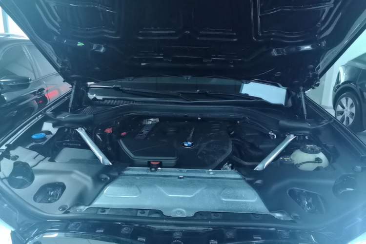 Used BMW X3 2018 xDrive28i M Sport Package China VI Engine Bay