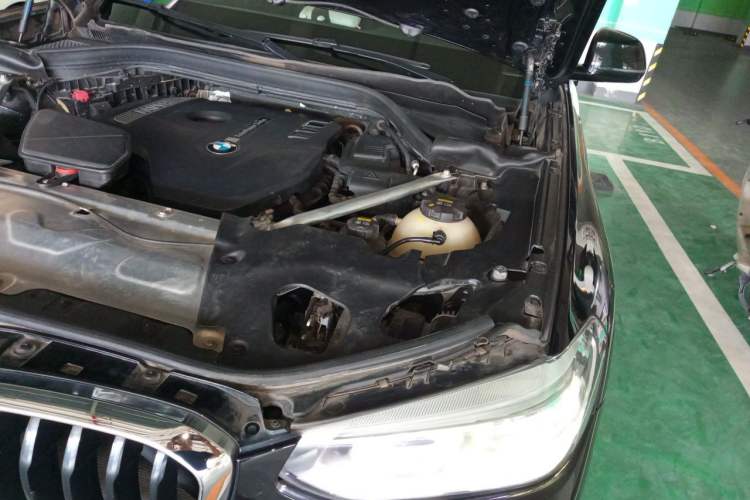 Used BMW X3 2018 xDrive25i M Sport Package China V Engine Bay Left