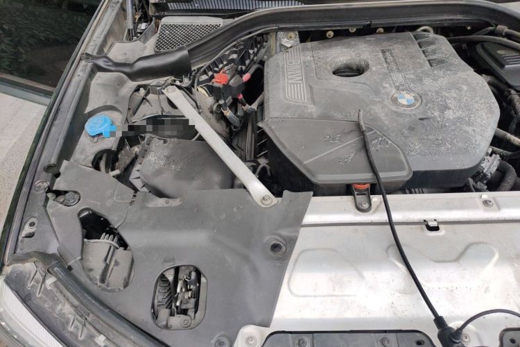 Used BMW X3 2018 xDrive28i Luxury Package China VI Emission Standard Engine Bay Right