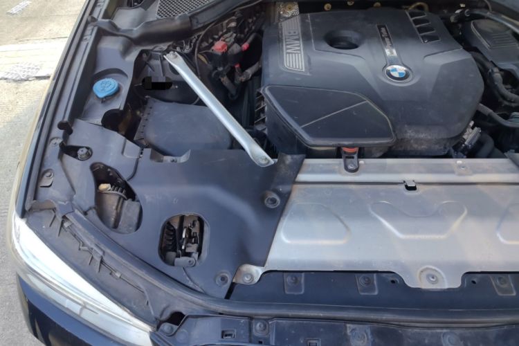 Used BMW X3 2018 xDrive25i M Sport Package China V Engine Bay Right