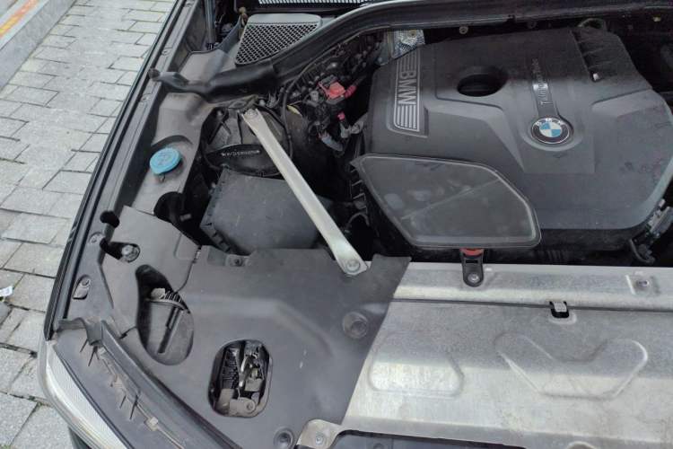 Used BMW X3 2018 xDrive25i M Sport Package China VI Engine Bay Right