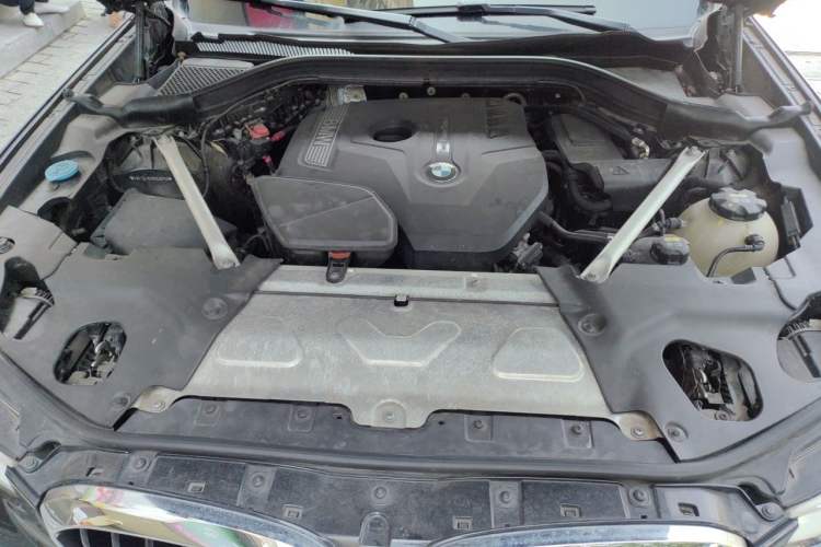 Used BMW X3 2018 xDrive25i M Sport Package China VI Engine Bay