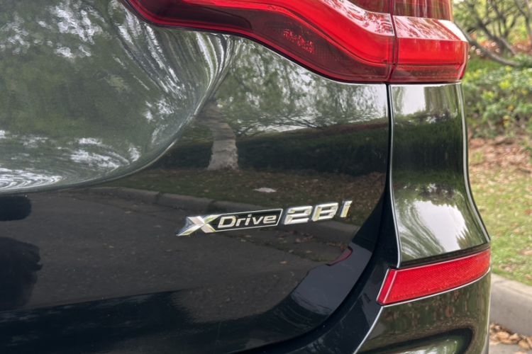 Used BMW X3 2018 xDrive28i Luxury Package China VI Emission Standard Exterior 3