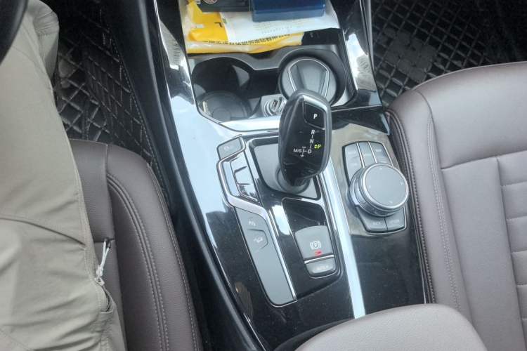 Used BMW X3 2018 xDrive25i Luxury Package China VI Emission Standard Gear Lever