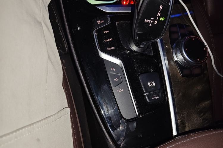 Used BMW X3 2018 xDrive30i Luxury Edition M Sport Package China VI Gear Lever