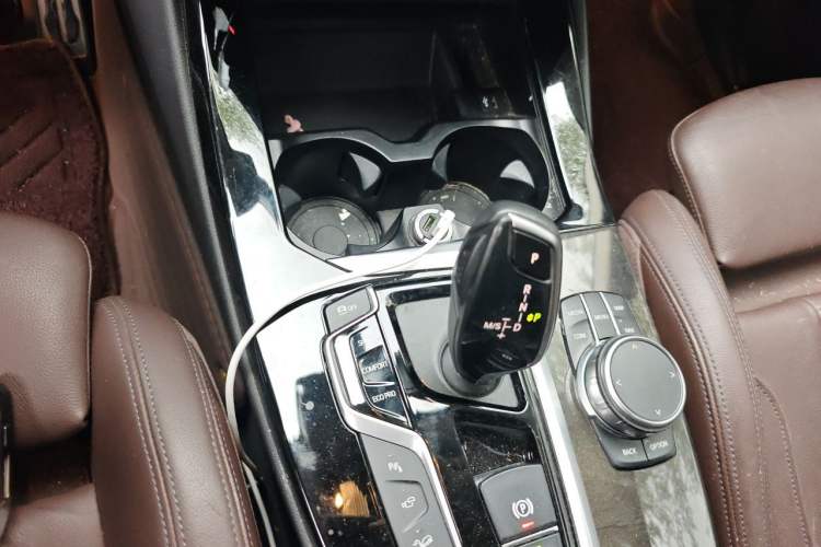 Used BMW X3 2018 xDrive30i Luxury Edition M Sport Package China VI Gear Lever