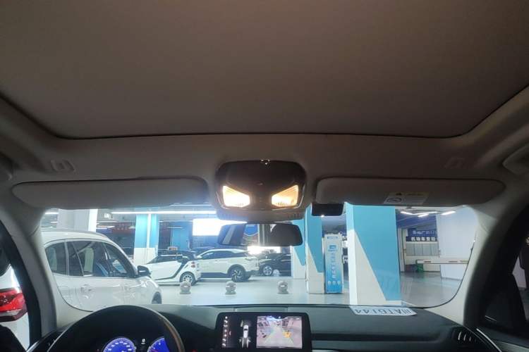 Used BMW X3 2018 xDrive28i Luxury Package China VI Emission Standard Headliner