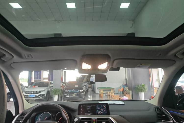 Used BMW X3 2018 xDrive28i Luxury Package China VI Emission Standard Headliner