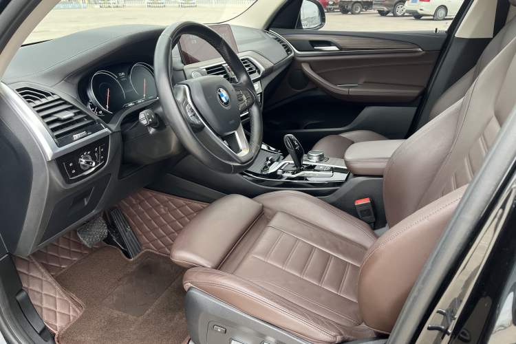 Used BMW X3 2018 xDrive28i Luxury Package China VI Emission Standard Interior 2