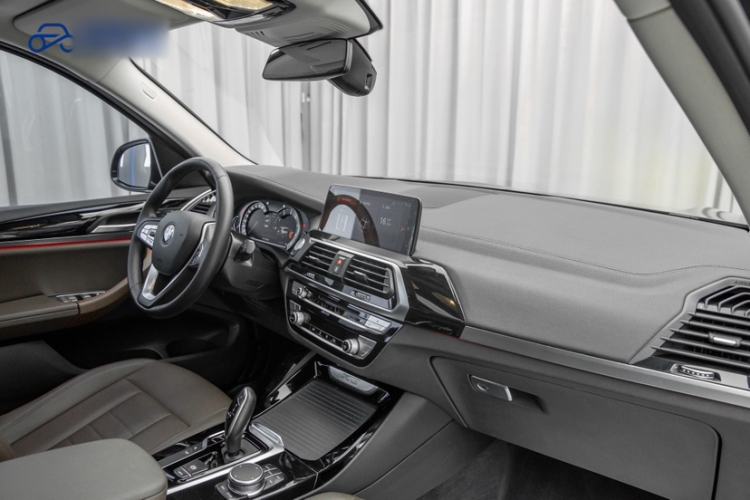 Used BMW X3 2018 xDrive25i Luxury Package China VI Emission Standard Interior 2