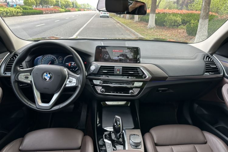 Used BMW X3 2018 xDrive28i Luxury Package China VI Emission Standard Interior 3