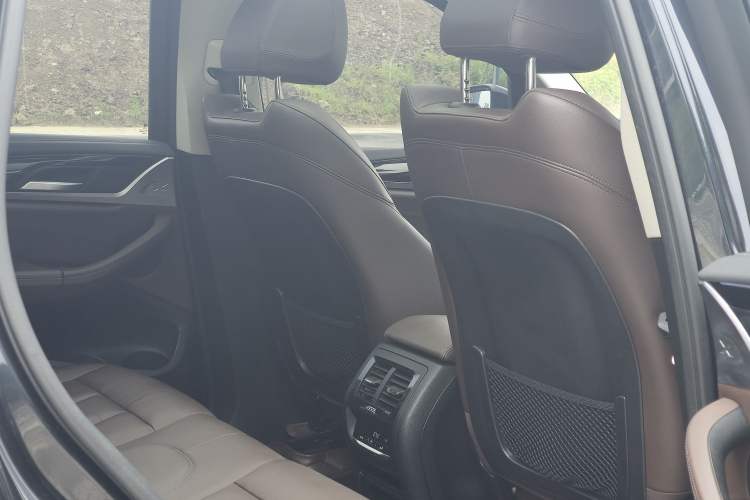 Used BMW X3 2018 xDrive28i M Sport Package China VI Interior 4
