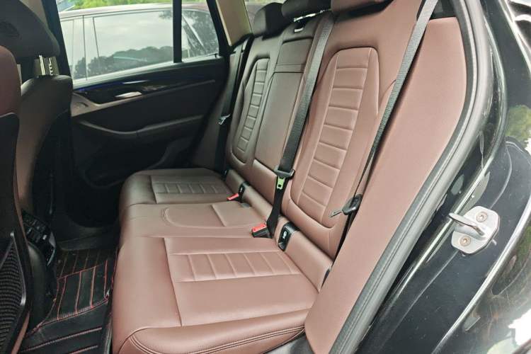 Used BMW X3 2018 xDrive25i M Sport Package China V Interior 4