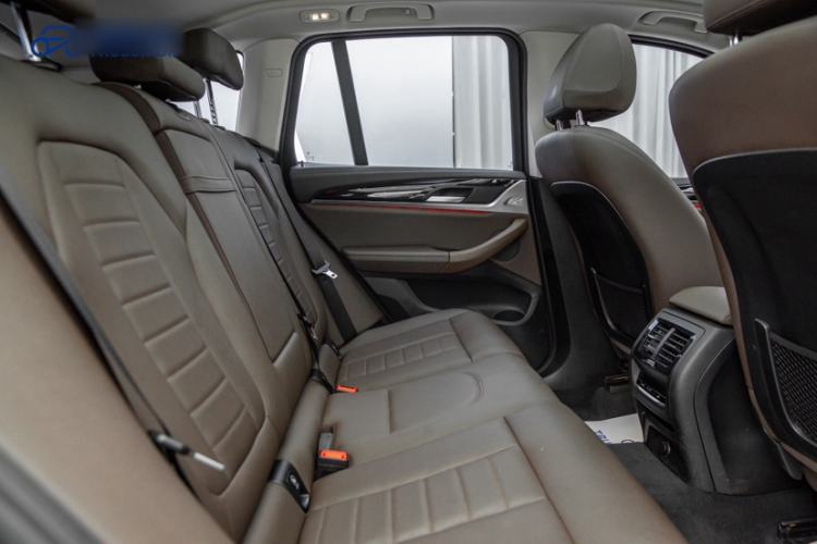 Used BMW X3 2018 xDrive25i Luxury Package China VI Emission Standard Interior 9