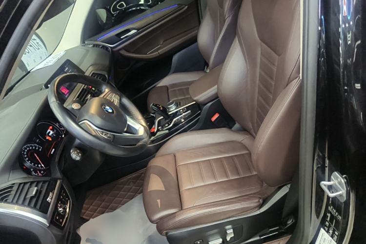 Used BMW X3 2018 xDrive28i Luxury Package China VI Emission Standard Left Front Seat