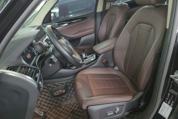 Used BMW X3 2018 xDrive25i M Sport Package China V Left Front Seat