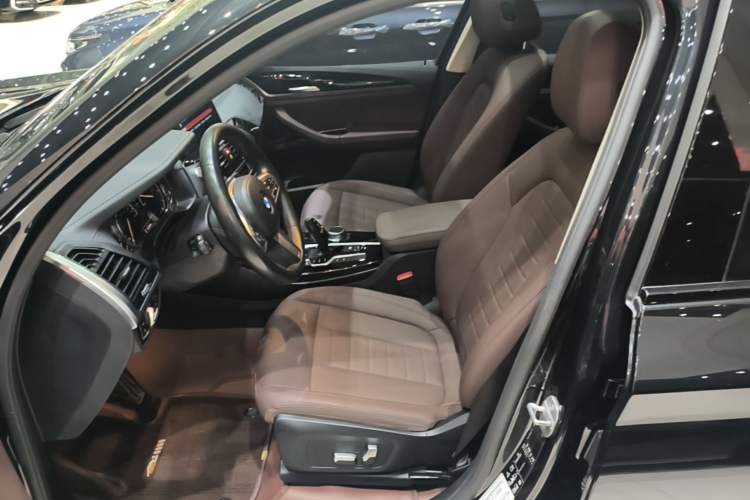 Used BMW X3 2018 xDrive25i M Sport Package China V Left Front Seat