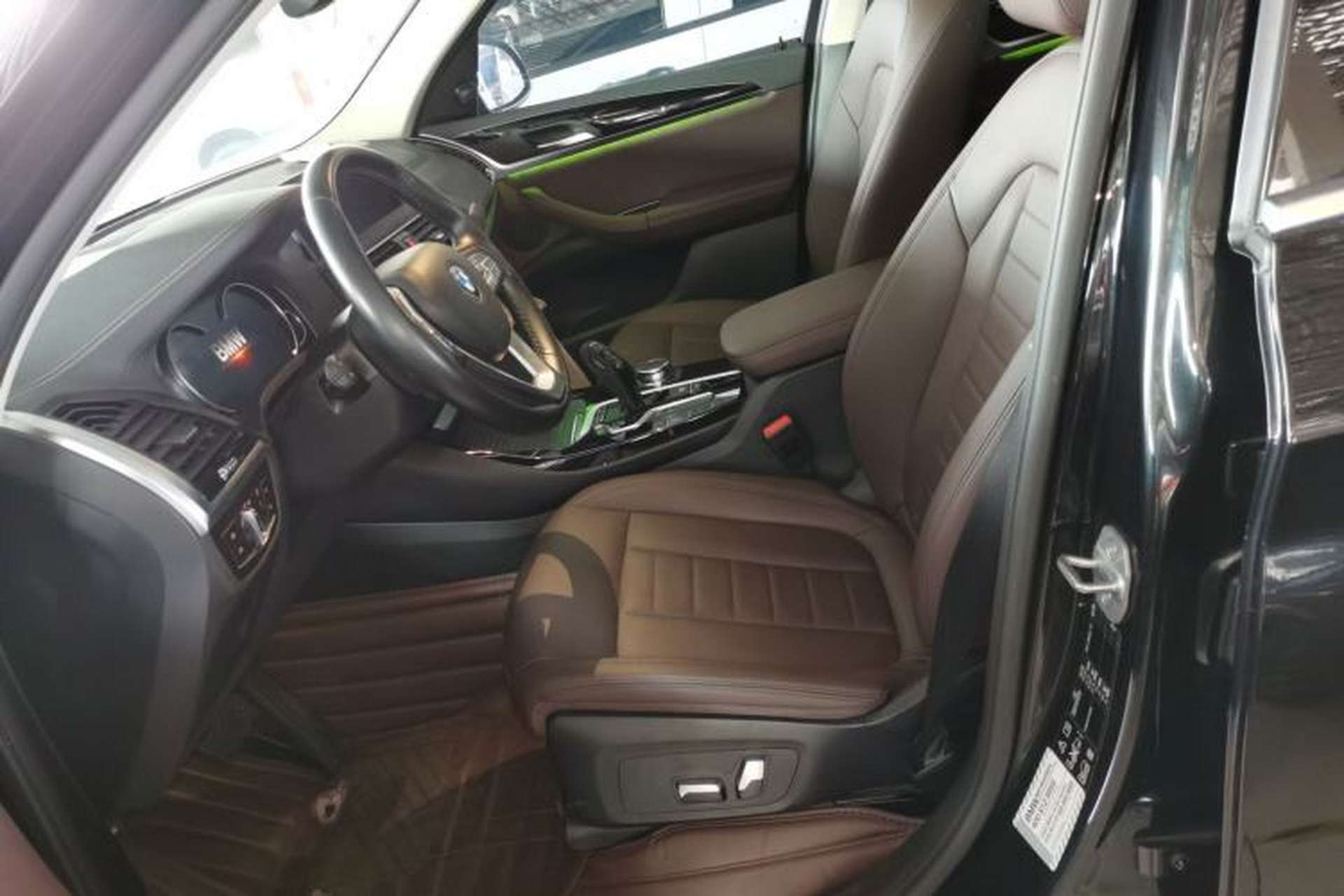 Used BMW X3 2018 xDrive25i Luxury Package China VI Emission Standard Left Front Seat