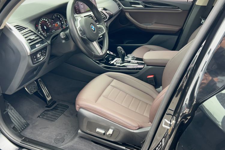 Used BMW X3 2018 xDrive25i M Sport Package China VI Left Front Seat