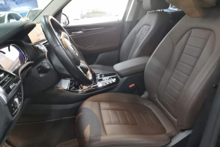 Used BMW X3 2018 xDrive25i M Sport Package China VI Left Front Seat