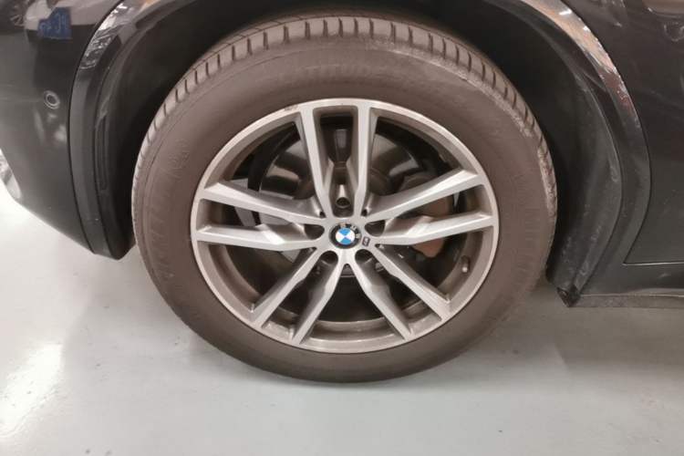 Used BMW X3 2018 xDrive25i M Sport Package China VI Left Front Wheel Hub