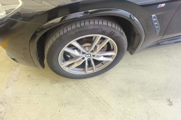 Used BMW X3 2018 xDrive30i Luxury Edition M Sport Package China VI Left Front Wheel Hub