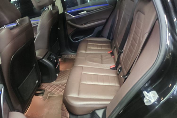 Used BMW X3 2018 xDrive28i Luxury Package China VI Emission Standard Left Rear Seat