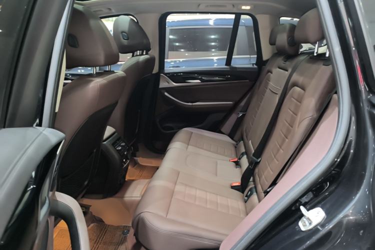 Used BMW X3 2018 xDrive25i M Sport Package China V Left Rear Seat
