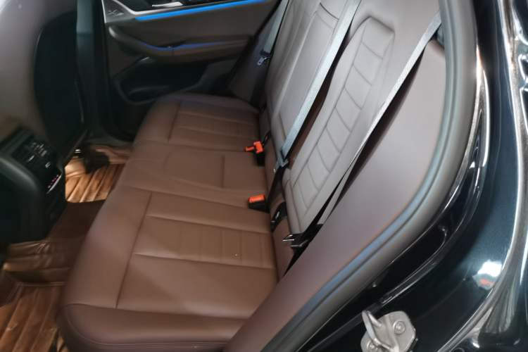 Used BMW X3 2018 xDrive25i Luxury Package China VI Emission Standard Left Rear Seat