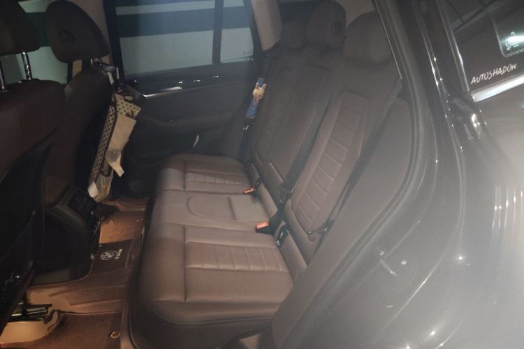 Used BMW X3 2018 xDrive25i Luxury Package China V Left Rear Seat