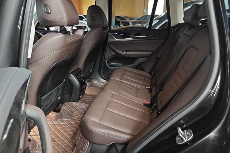 Used BMW X3 2018 xDrive30i Luxury Edition M Sport Package China VI Left Rear Seat