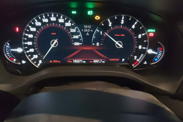 Used BMW X3 2018 xDrive25i M Sport Package China V Odometer Close Up